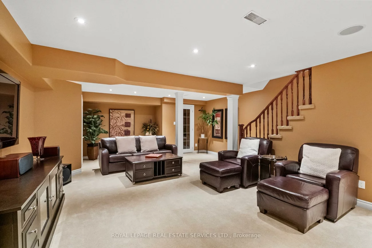 2045, Rosemount, 1019 - WM Westmount, Oakville
