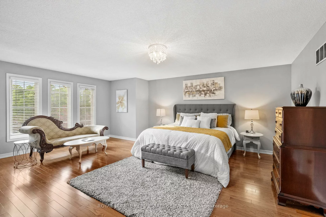 2045, Rosemount, 1019 - WM Westmount, Oakville