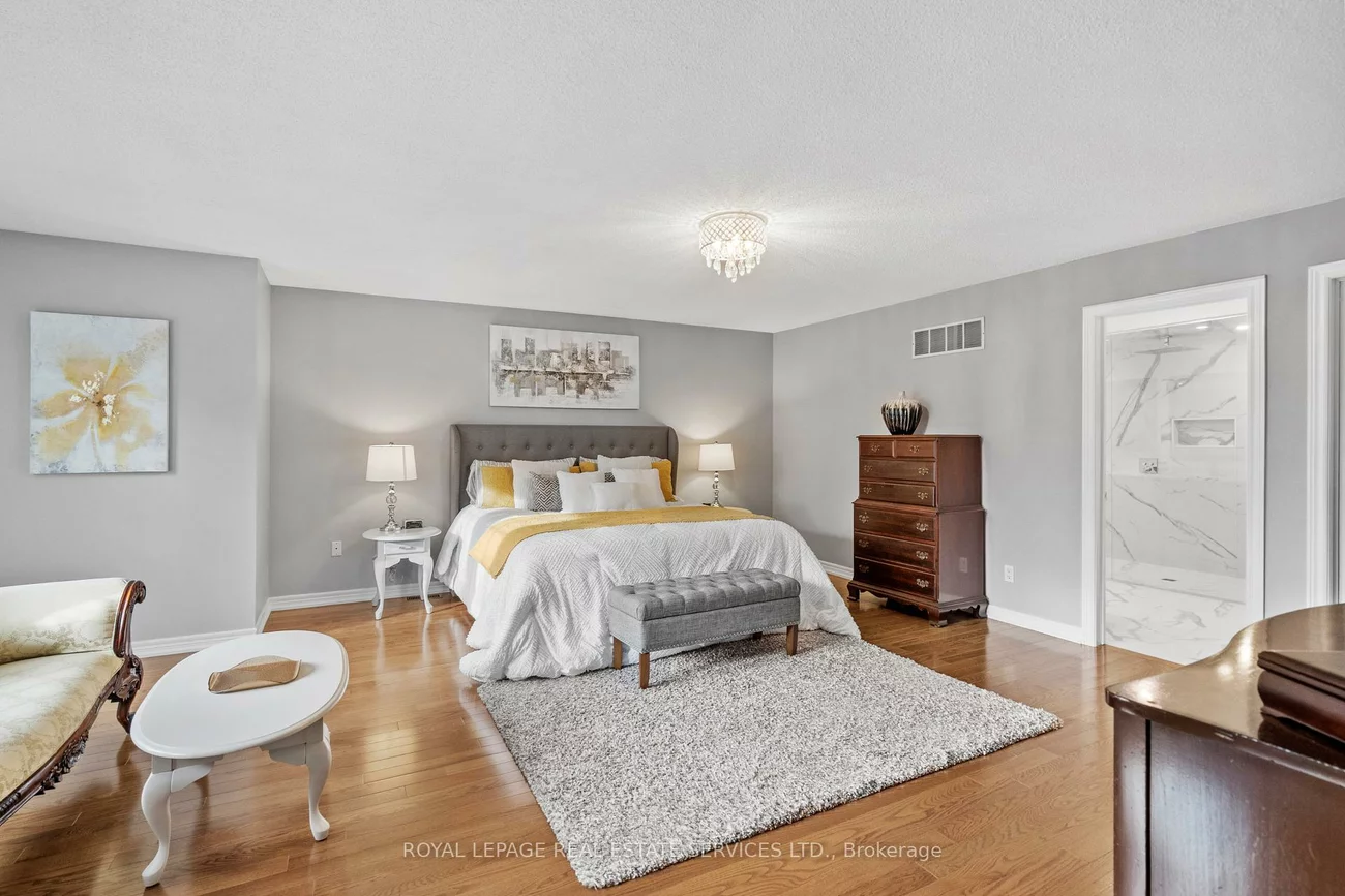 2045, Rosemount, 1019 - WM Westmount, Oakville