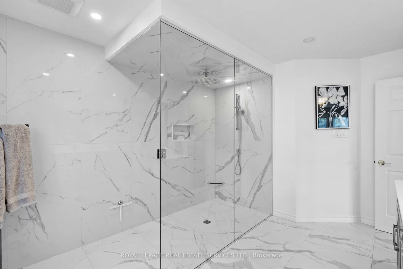 2045, Rosemount, 1019 - WM Westmount, Oakville