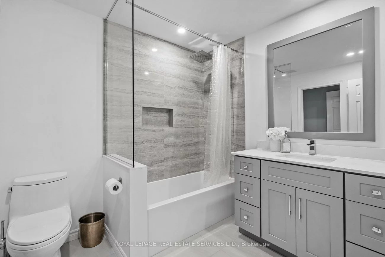 2045, Rosemount, 1019 - WM Westmount, Oakville