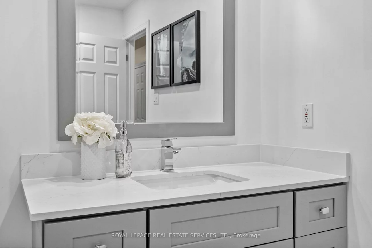 2045, Rosemount, 1019 - WM Westmount, Oakville