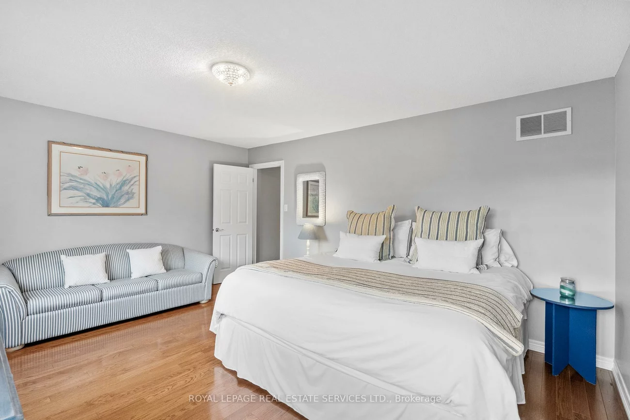 2045, Rosemount, 1019 - WM Westmount, Oakville