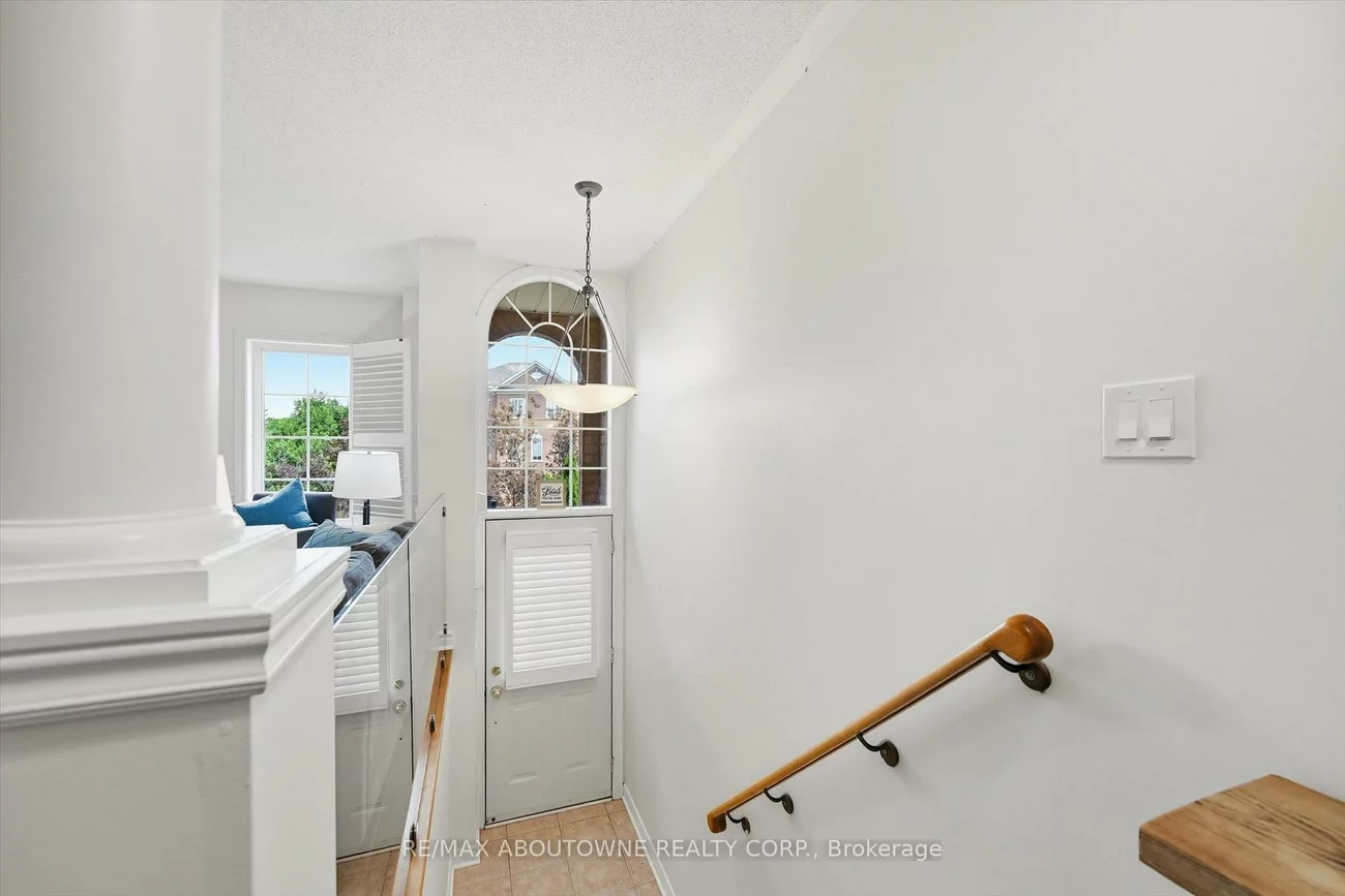 2420, RAVINEBROOK, 1018 - WC Wedgewood Creek, Oakville