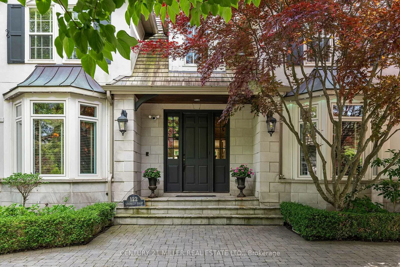122, Lisonally, 1017 - SW Southwest, Oakville