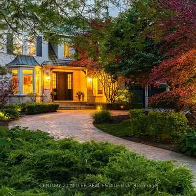 122, Lisonally, 1017 - SW Southwest, Oakville