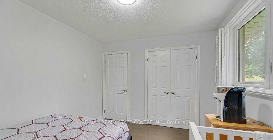 1011, Pearson, 1003 - CP College Park, Oakville