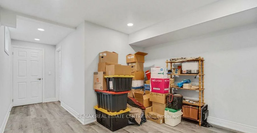 1011, Pearson, 1003 - CP College Park, Oakville