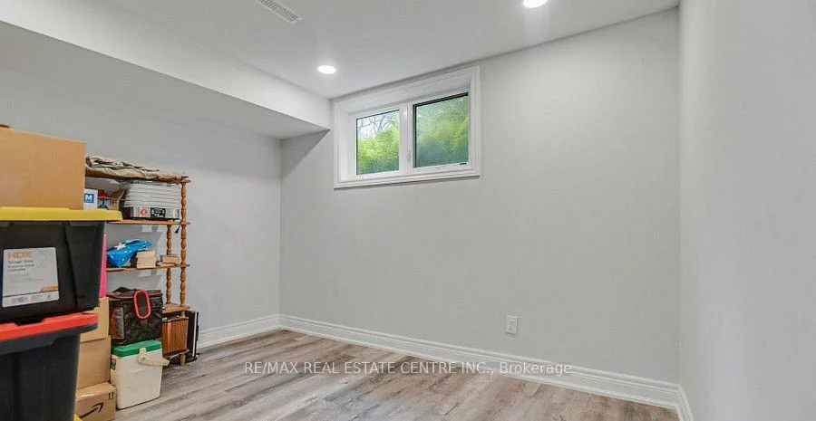1011, Pearson, 1003 - CP College Park, Oakville