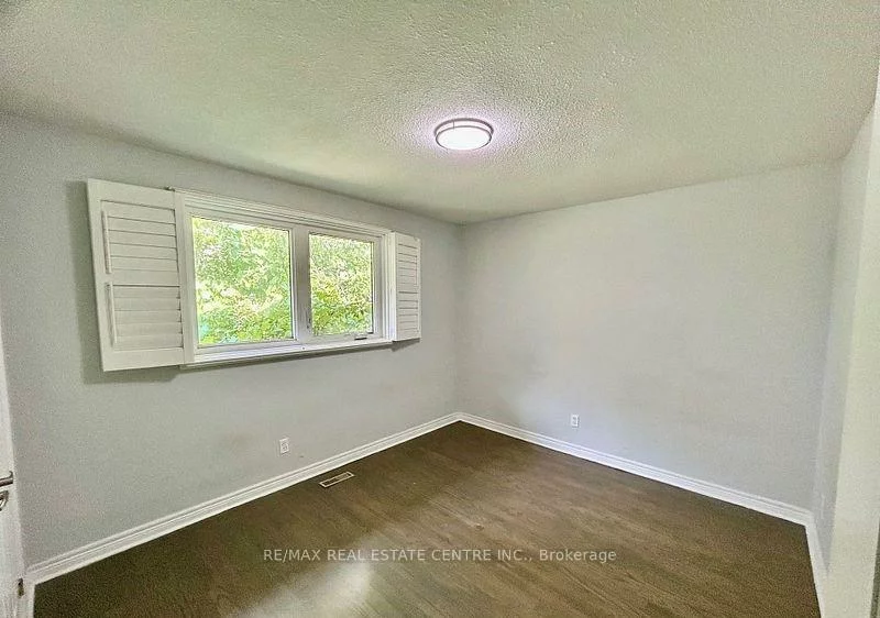 1011, Pearson, 1003 - CP College Park, Oakville