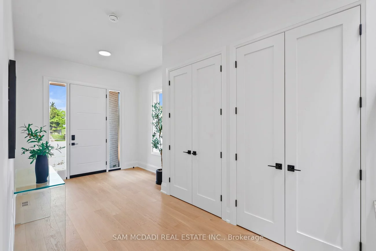 2350, Eighth, 1018 - WC Wedgewood Creek, Oakville