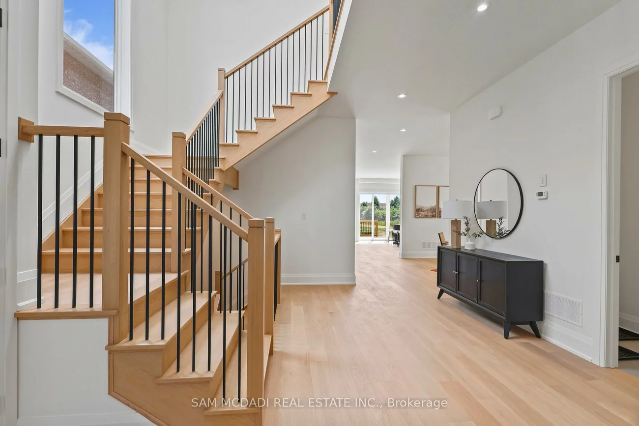 2350, Eighth, 1018 - WC Wedgewood Creek, Oakville