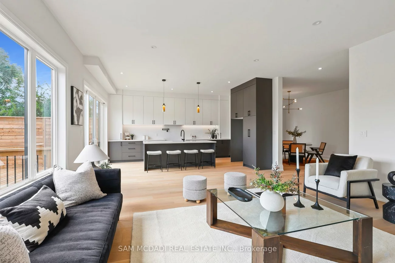 2350, Eighth, 1018 - WC Wedgewood Creek, Oakville