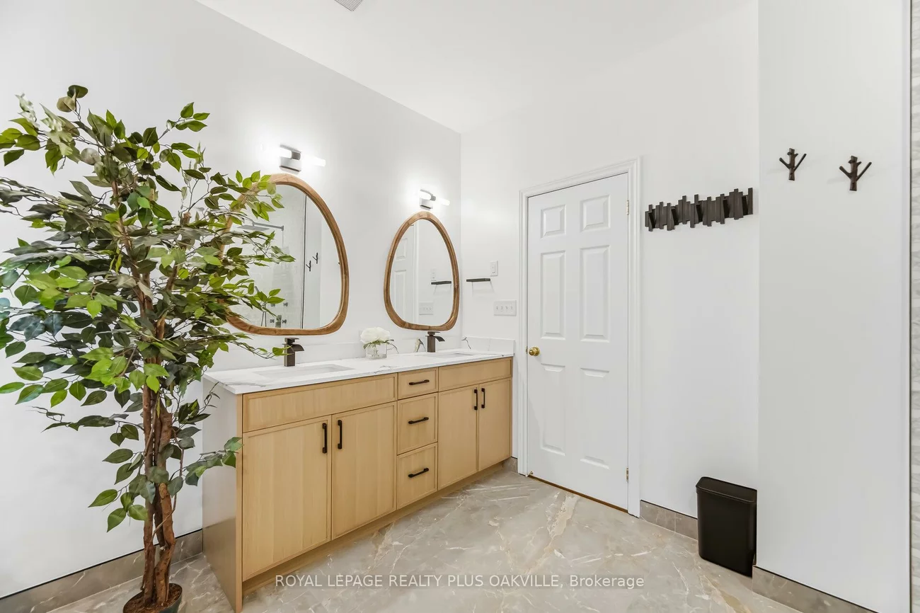 3409, Liptay, 1000 - BC Bronte Creek, Oakville