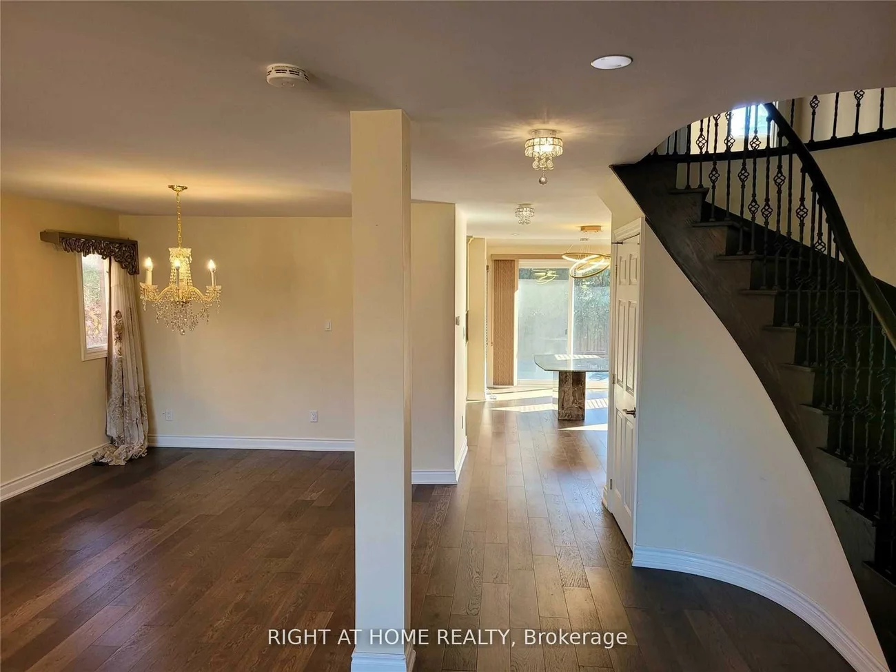1080, Glenashton, 1018 - WC Wedgewood Creek, Oakville