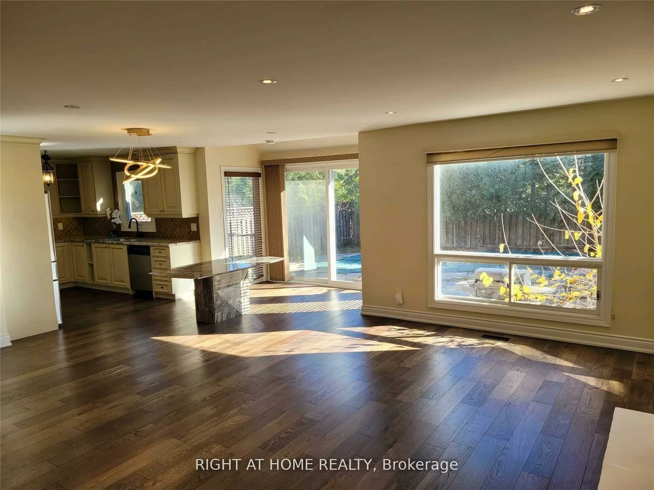 1080, Glenashton, 1018 - WC Wedgewood Creek, Oakville