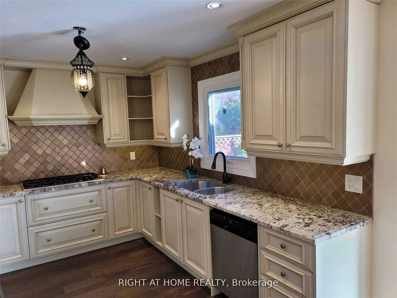 1080, Glenashton, 1018 - WC Wedgewood Creek, Oakville