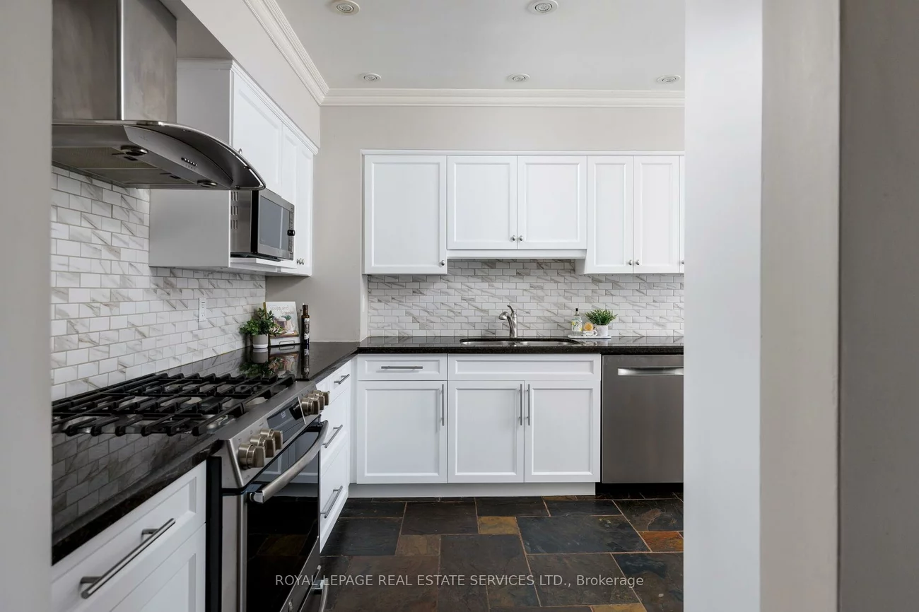 68, Tradewind, 1001 - BR Bronte, Oakville