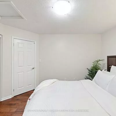 3032, Dewridge, 1000 - BC Bronte Creek, Oakville