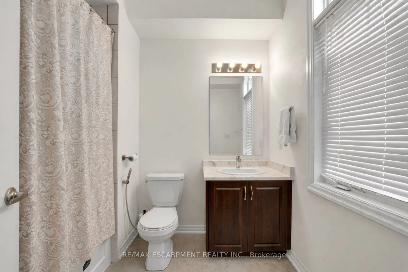 3430, CLAYTON, 1008 - GO Glenorchy, Oakville