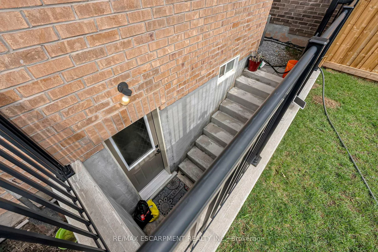 3430, CLAYTON, 1008 - GO Glenorchy, Oakville