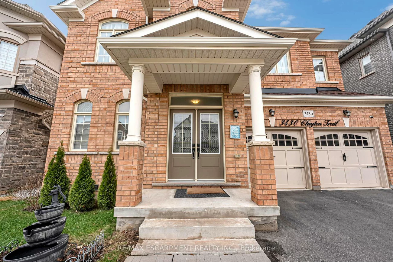 3430, CLAYTON, 1008 - GO Glenorchy, Oakville