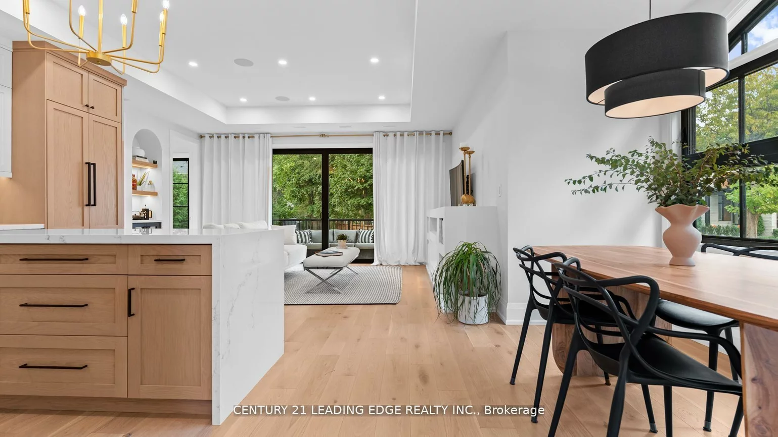 197, Glen Oak, 1020 - WO West, Oakville