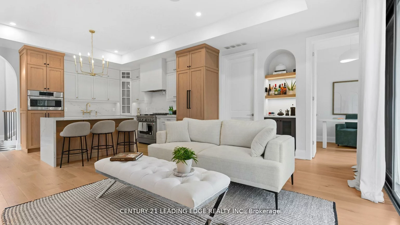 197, Glen Oak, 1020 - WO West, Oakville