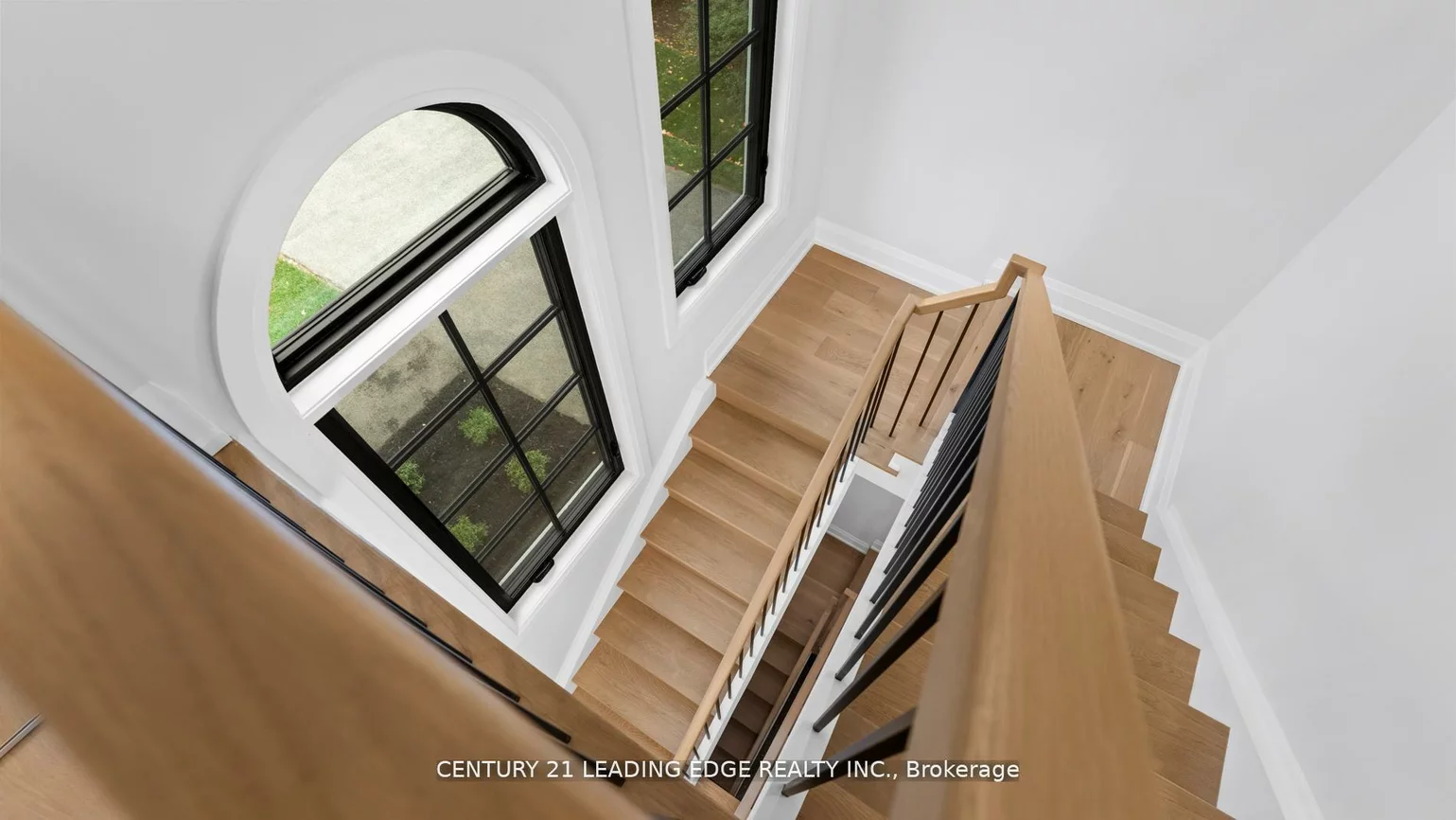 197, Glen Oak, 1020 - WO West, Oakville