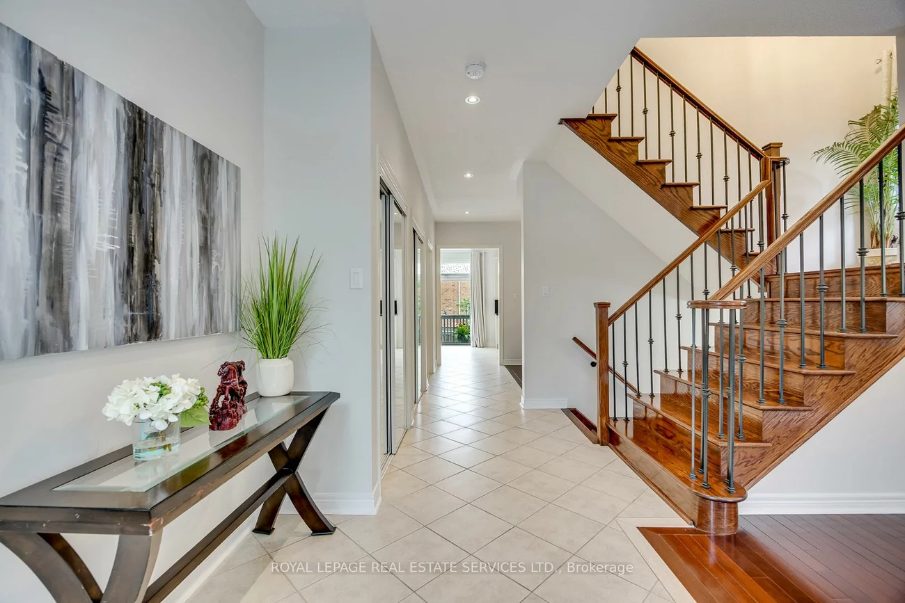 2249, Glazebrook, 1019 - WM Westmount, Oakville