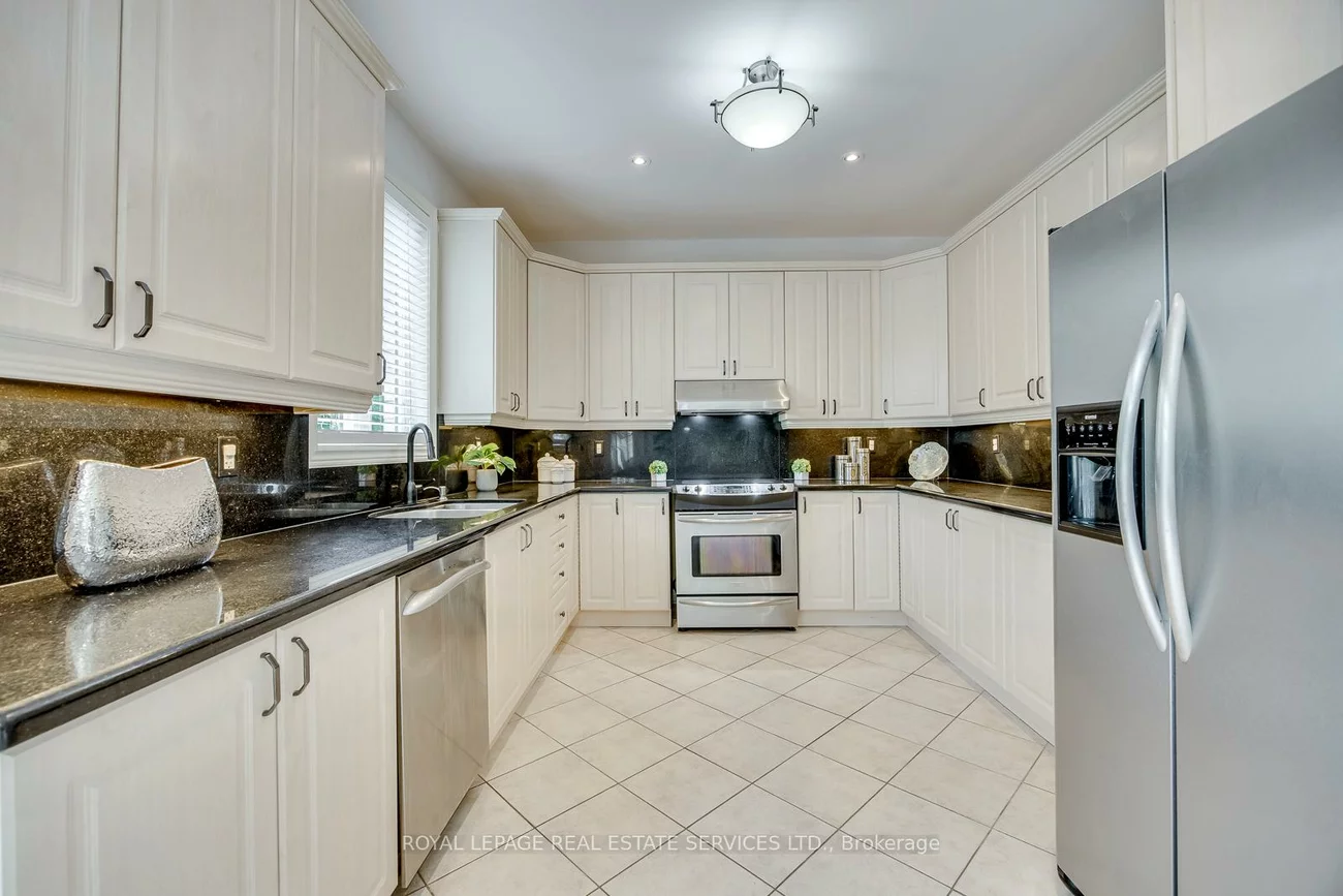 2249, Glazebrook, 1019 - WM Westmount, Oakville