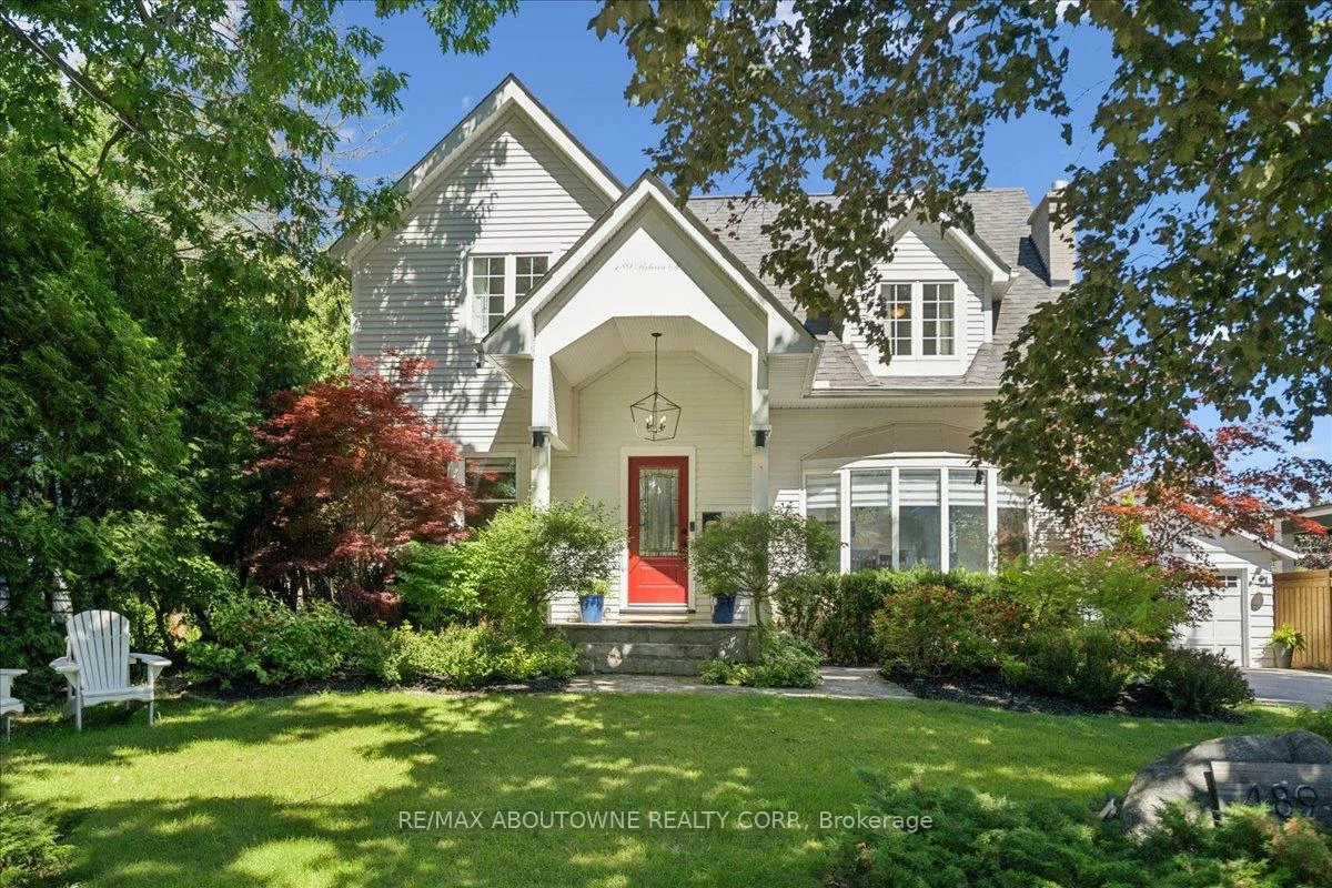 489, Rebecca, 1020 - WO West, Oakville