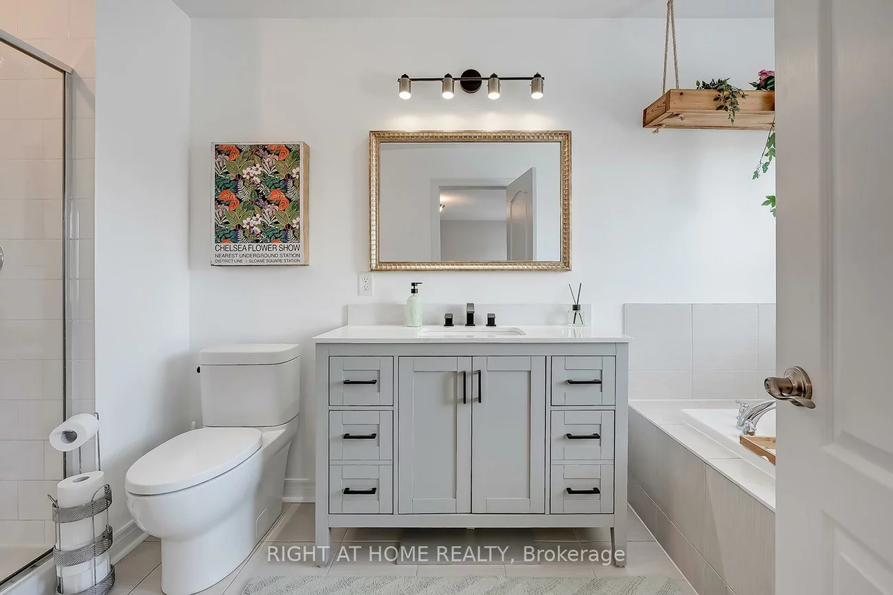 2033, Trawden, 1000 - BC Bronte Creek, Oakville