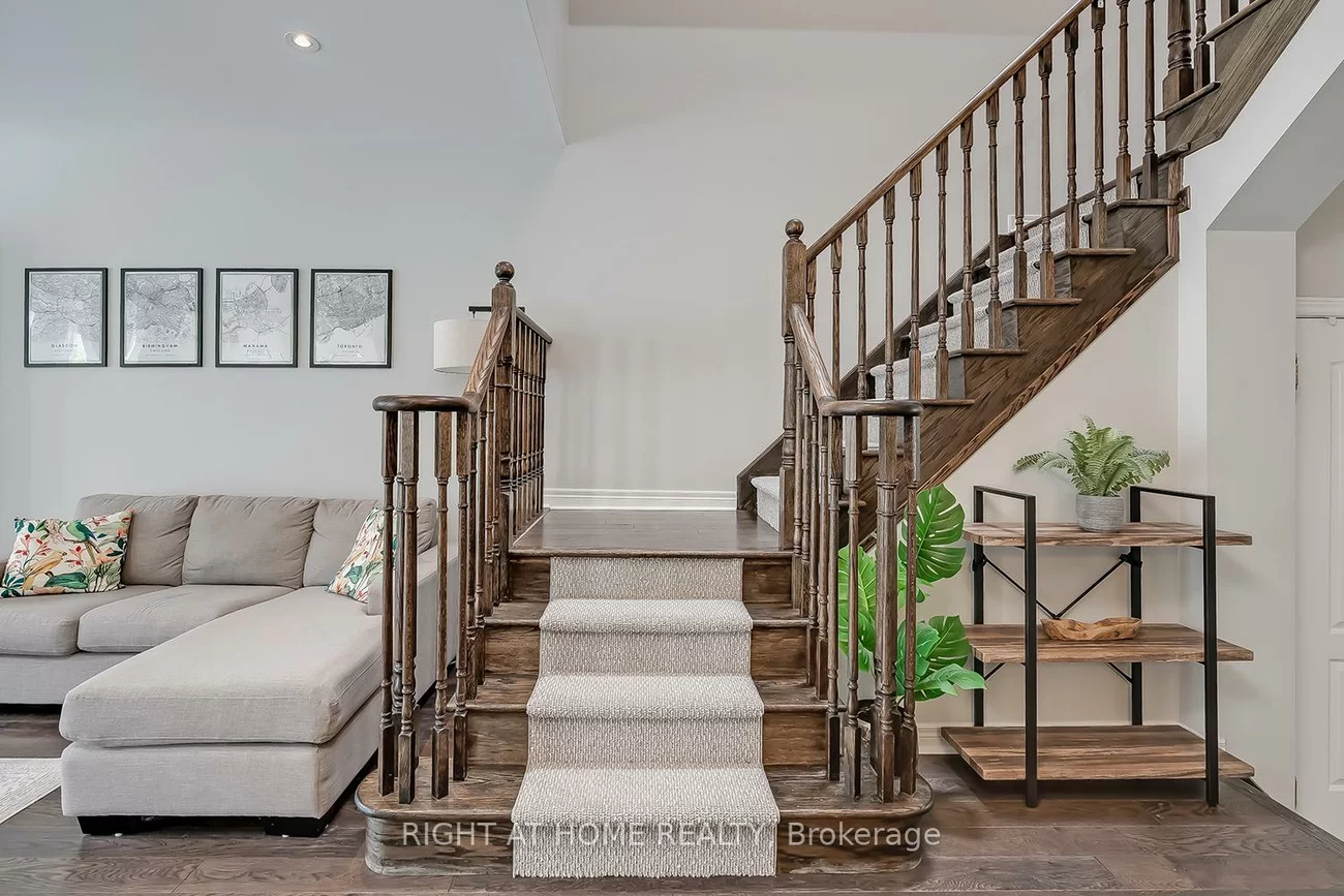 2033, Trawden, 1000 - BC Bronte Creek, Oakville