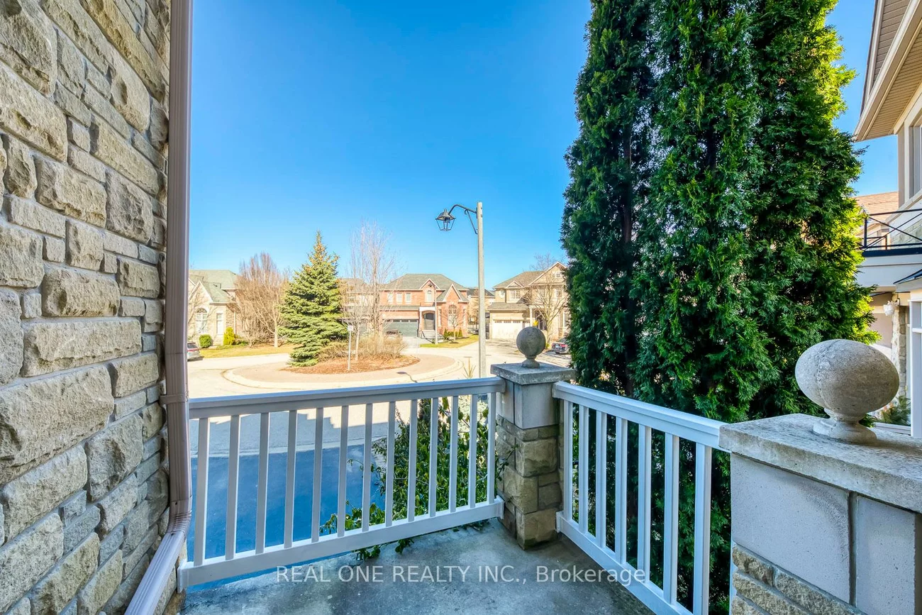 1426, Redwing, 1022 - WT West Oak Trails, Oakville