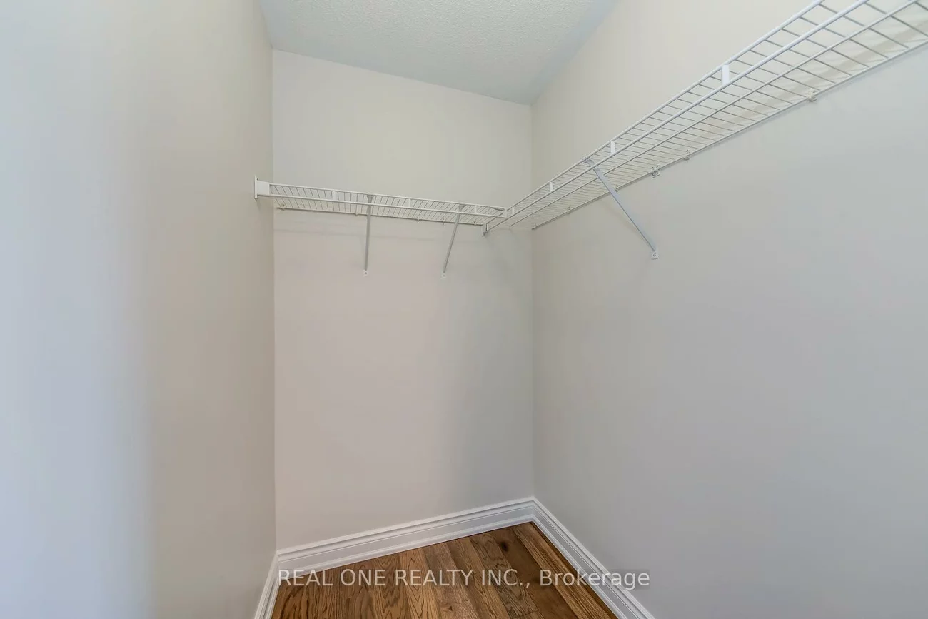 1426, Redwing, 1022 - WT West Oak Trails, Oakville