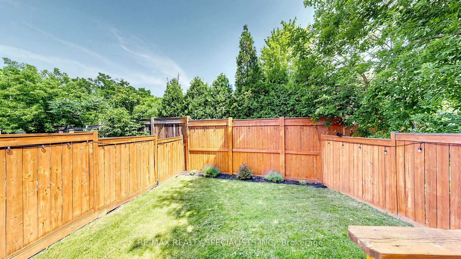 3275, Stalybridge, 1000 - BC Bronte Creek, Oakville