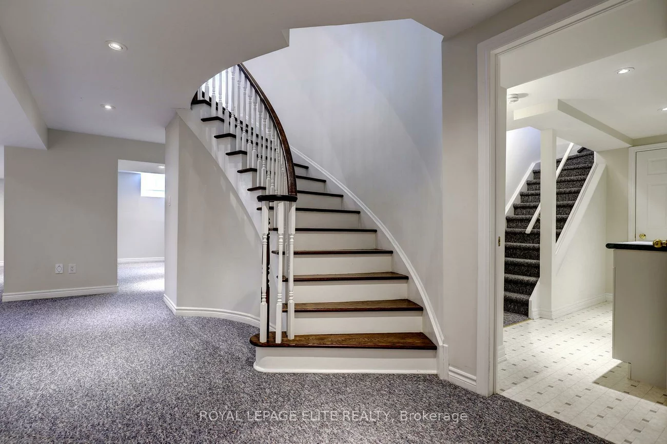 1019, Skyvalley, 1022 - WT West Oak Trails, Oakville