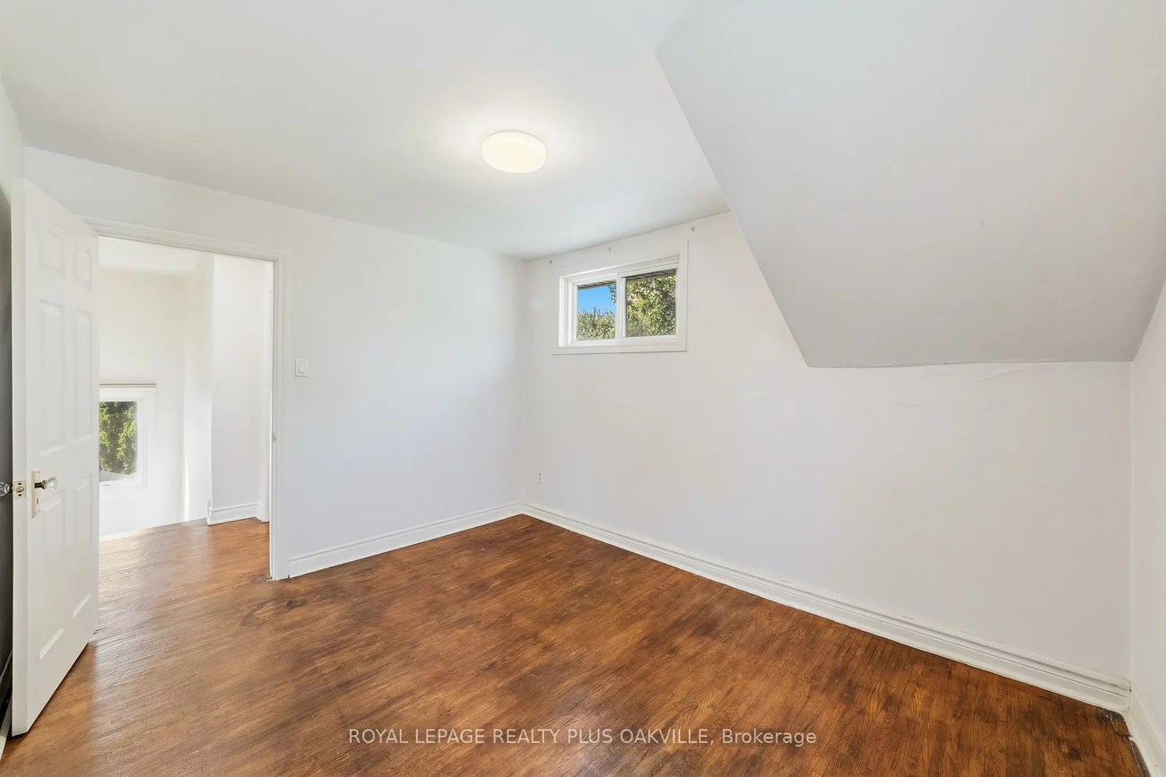 47, Stewart, 1002 - CO Central, Oakville