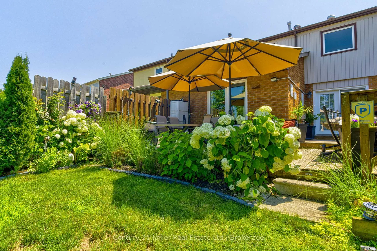 2256, MARGOT, 1015 - RO River Oaks, Oakville