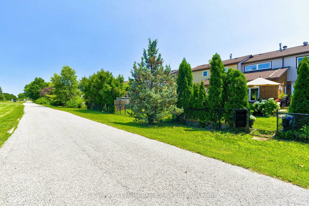 2256, MARGOT, 1015 - RO River Oaks, Oakville