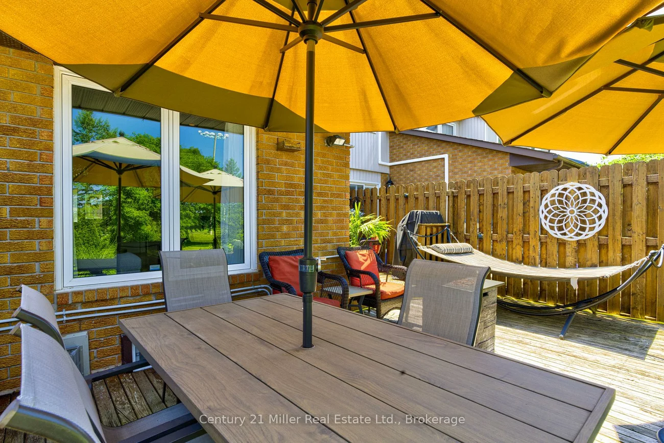 2256, MARGOT, 1015 - RO River Oaks, Oakville