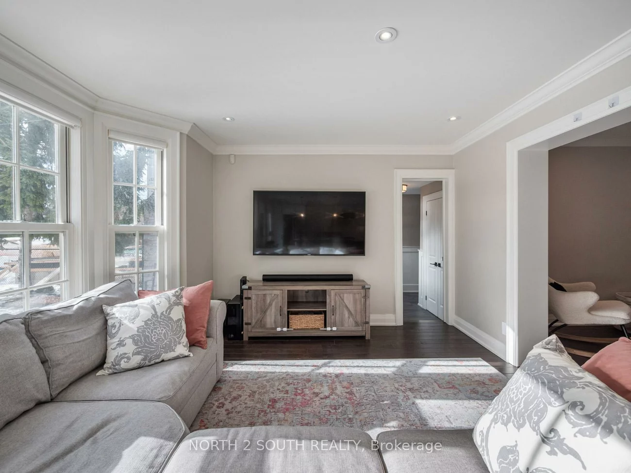 298, Douglas, 1013 - OO Old Oakville, Oakville