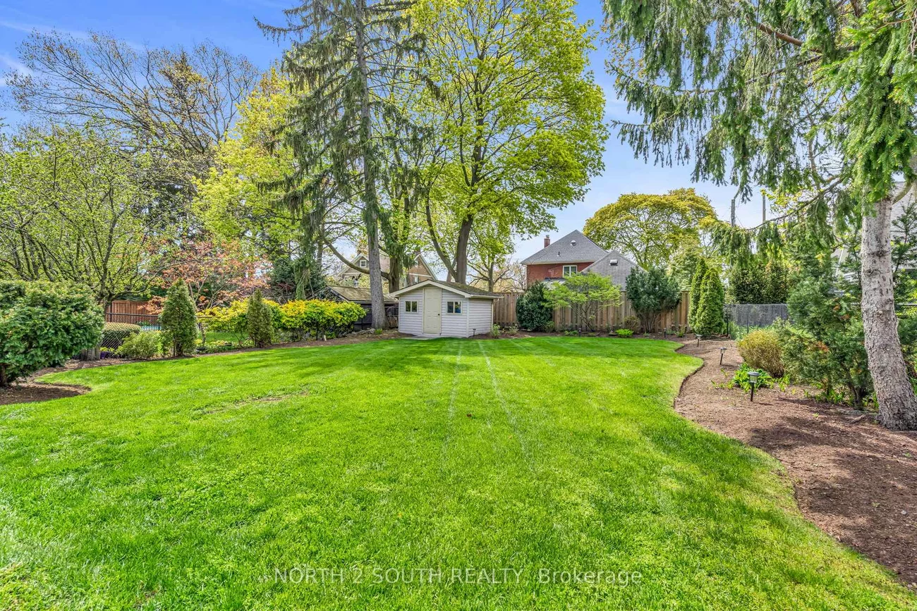298, Douglas, 1013 - OO Old Oakville, Oakville