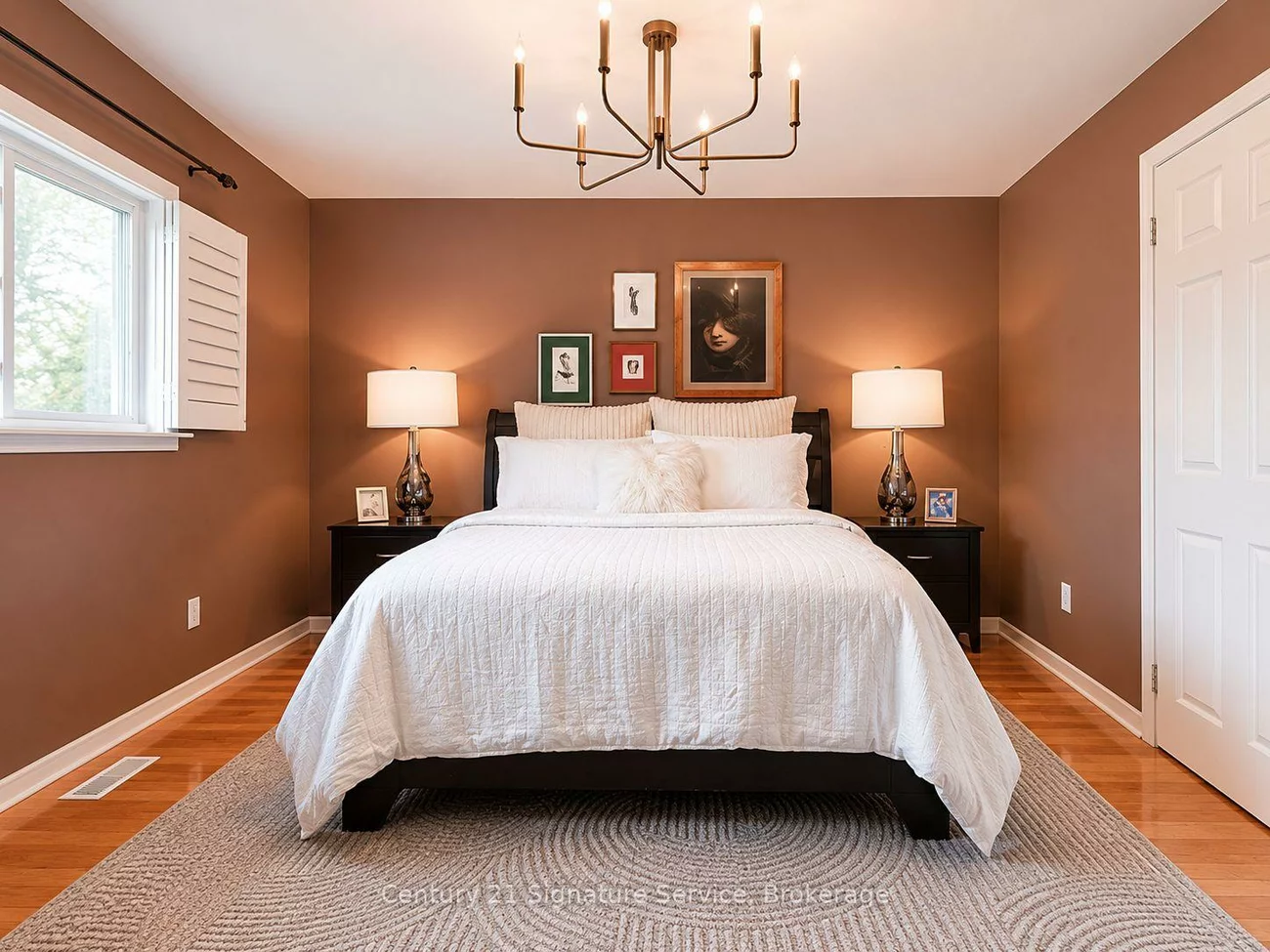2395, Stefi, 1015 - RO River Oaks, Oakville