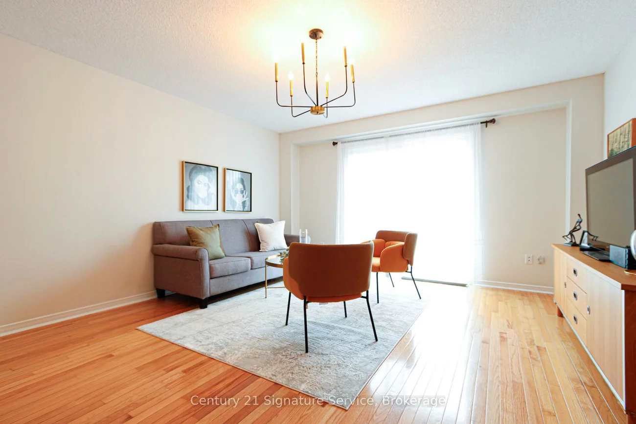 2395, Stefi, 1015 - RO River Oaks, Oakville