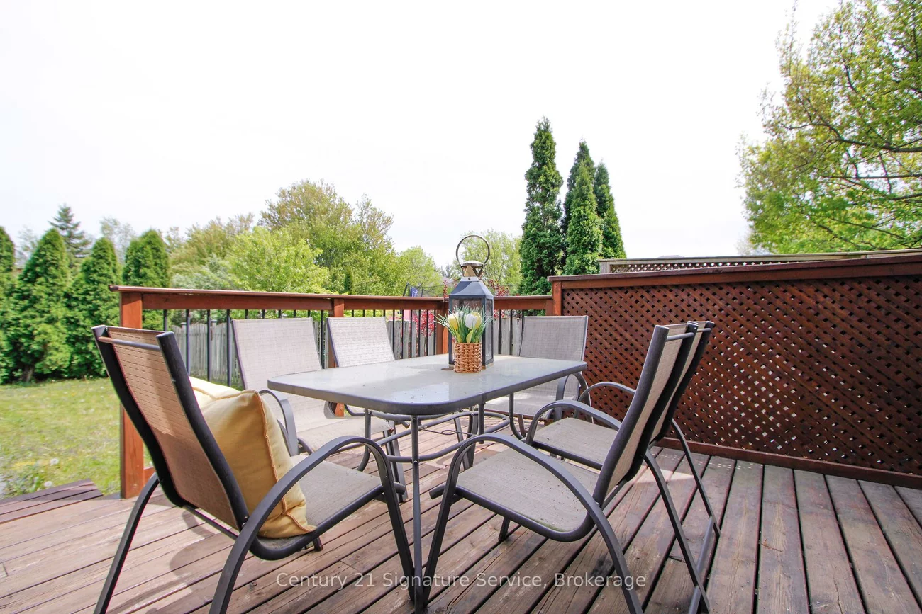 2395, Stefi, 1015 - RO River Oaks, Oakville