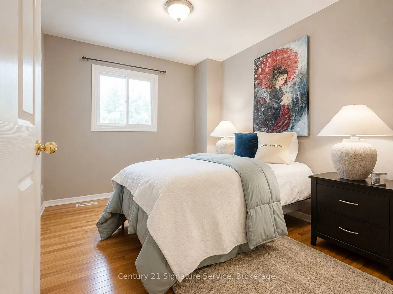 2395, Stefi, 1015 - RO River Oaks, Oakville