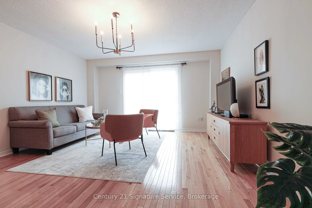 2395, Stefi, 1015 - RO River Oaks, Oakville