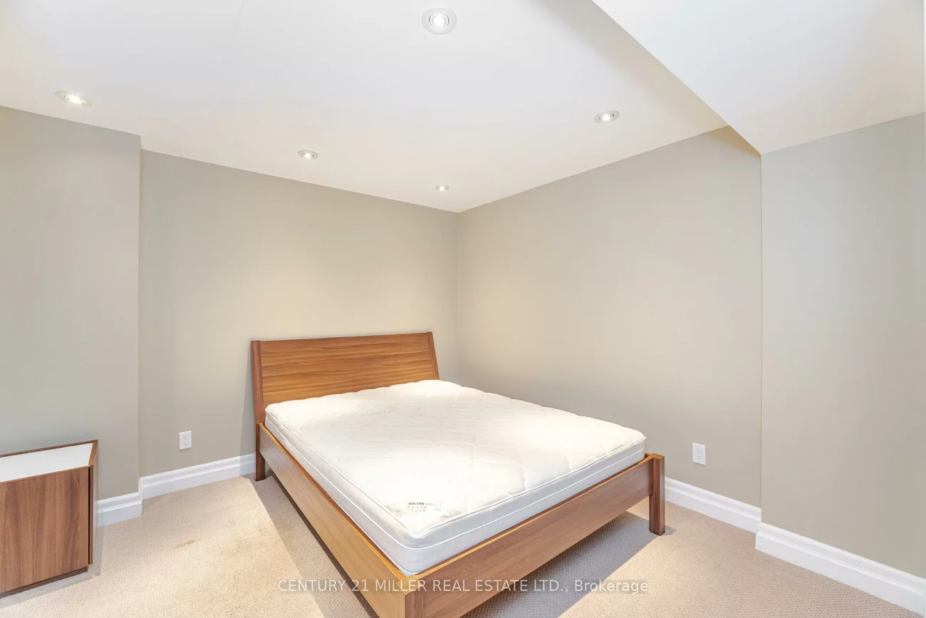2098, Wildfel, 1000 - BC Bronte Creek, Oakville